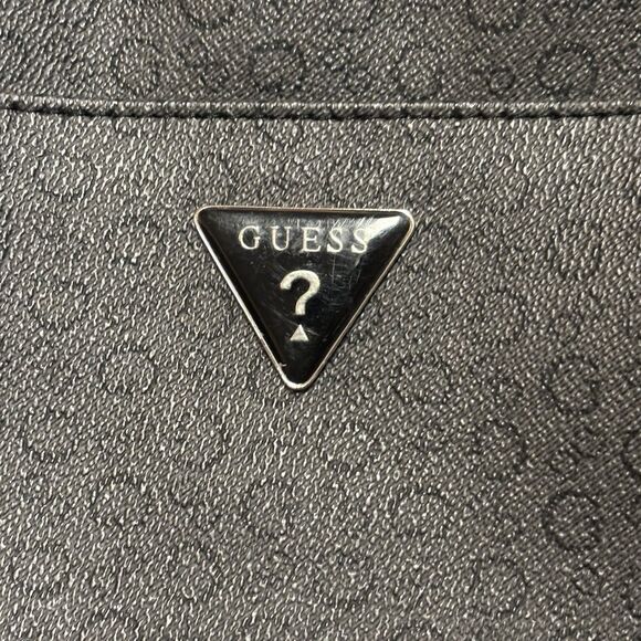 GUESS Hanging Toiletry/Cosmetic/Travel Bag Vintage Style Black Guess Logo Purse - Picture 12 of 15